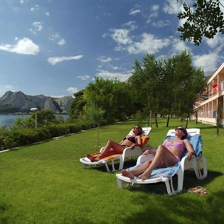 Tourist Settlement Brzet Hotel Omiš Exterior foto