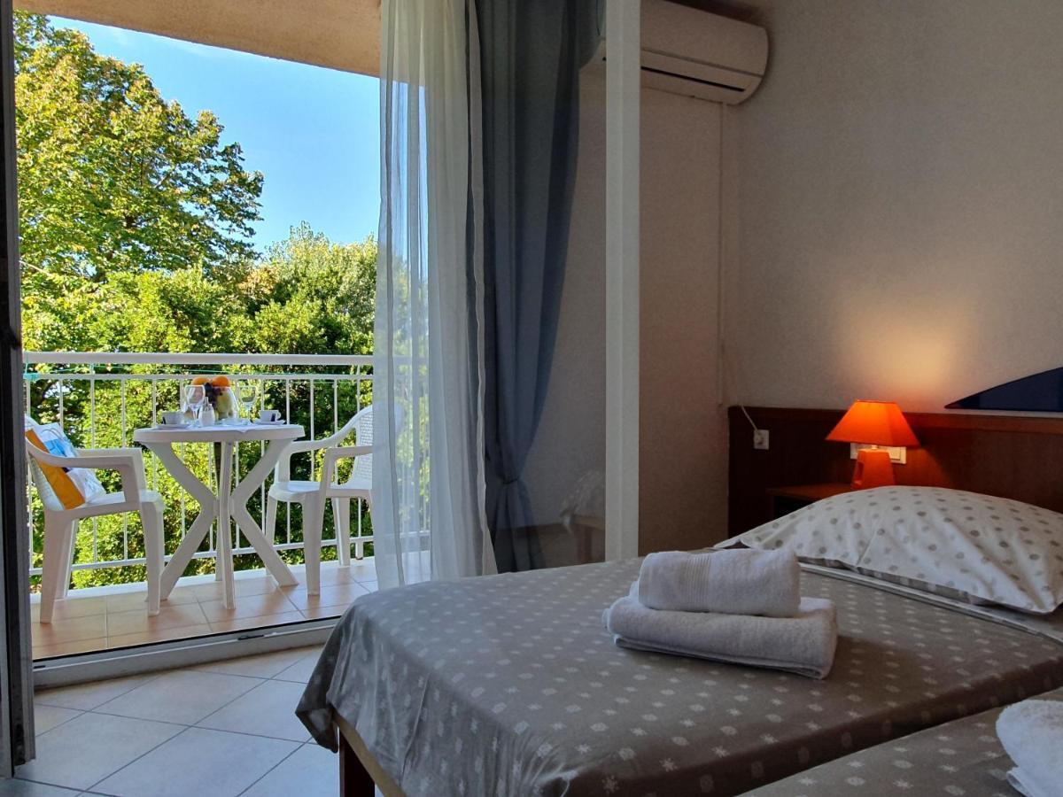 Tourist Settlement Brzet Hotel Omiš Exterior foto