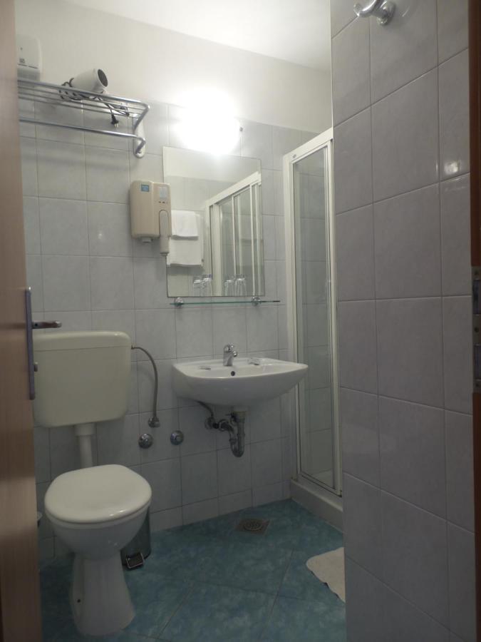 Tourist Settlement Brzet Hotel Omiš Exterior foto